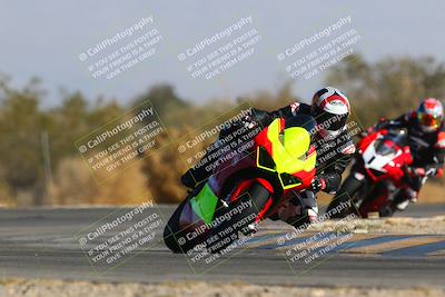 media/Jan-14-2024-SoCal Trackdays (Sun) [[2e55ec21a6]]/Turn 2 (1025am)/